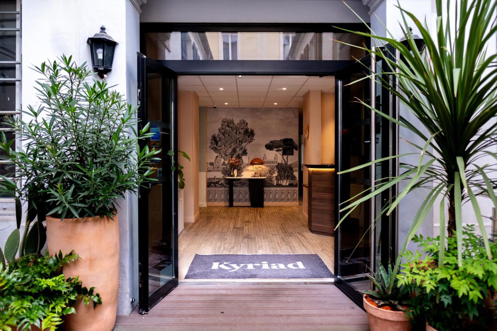Kyriad 10 - Canal Saint Martin - Republique 3* Parijs