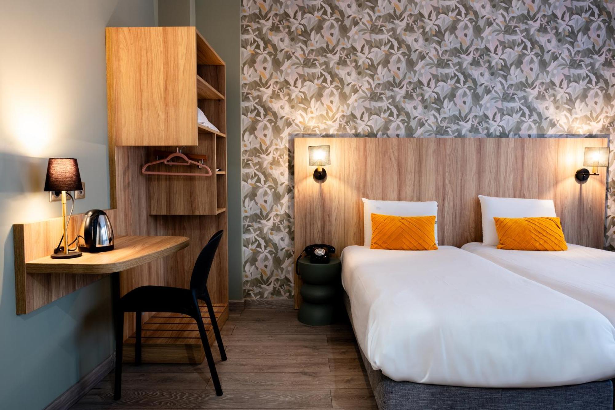 Kyriad 10 - Canal Saint Martin - Republique Hotel Parijs